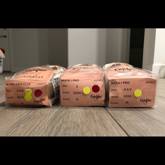 BRAND NEW Grishko Maya Pointe Shoes - Picture 2 of 6